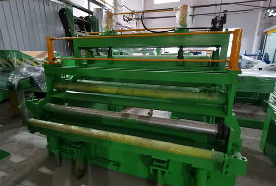 ERW Pipe Low Cabon Black Steel Coil Slitting Line Machine 0,4-4 X 1600