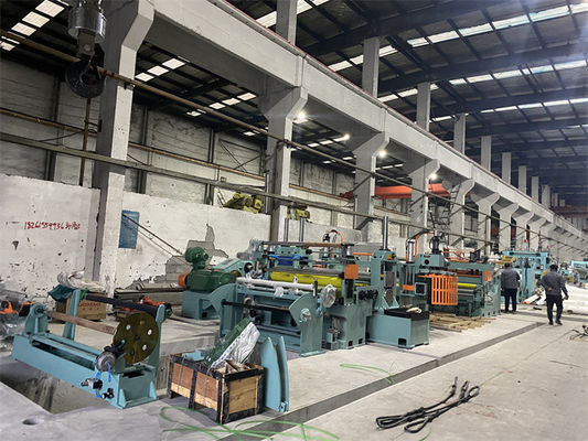 Kumparan Baja Berkecepatan Super Tinggi Longitudinal Presisi Slitting Line 4 X 1600 180mpm