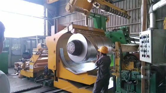 Memuat Bongkar Muat Lantai Cradle Coil Slitting Machine Car Thin Sheet Steel Slitting Line