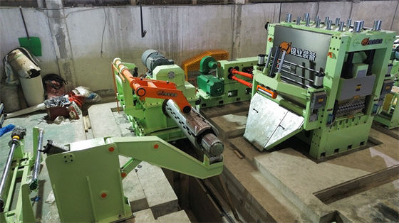6 Servo Hi Leveler Dipotong Menjadi Garis Panjang dengan Pemangkas Tepi dan Penumpuk Ganda