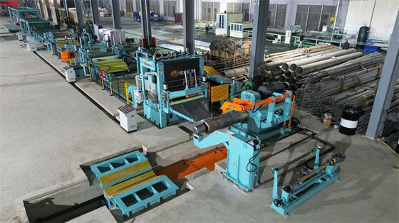 High Precision Servo Cut To Length Line untuk Koil Baja Rinsing dengan Edge Trimming