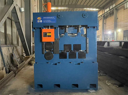 Heavy Duty Large Gauge HR Steel Coil Slitting Machine Untuk 16 X 2000 Q195 Q235 08 Baja