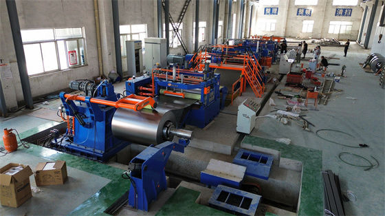 150mpm Otomatis Coil Sheet Metal Slitting Line Mesin Pemotong Lonjitudinal 0,3-3 X 1600
